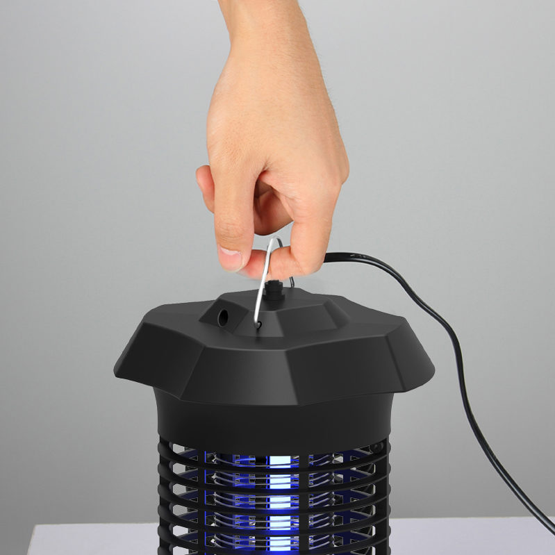 Sturdy Portable Handle for Versatile Hanging Installation